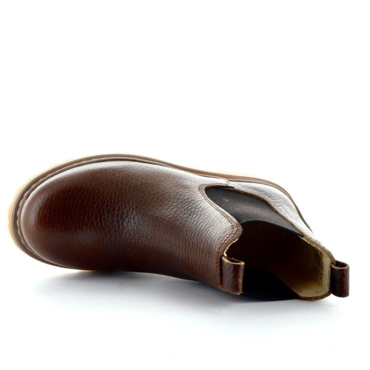 chelsea boot on track sole medium brown