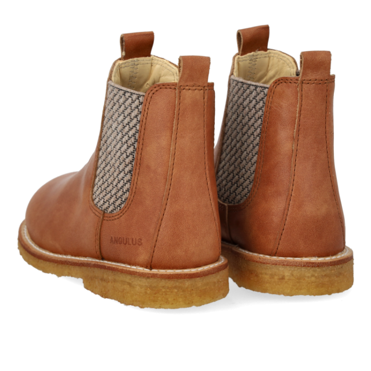classic Chelsea boot tan check elast