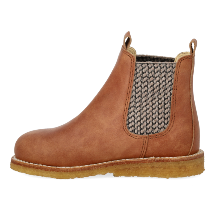 classic Chelsea boot tan check elast