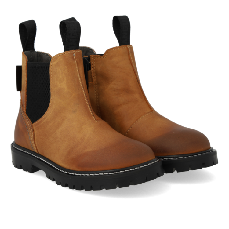 chelsea boot with brogue pat cognac black