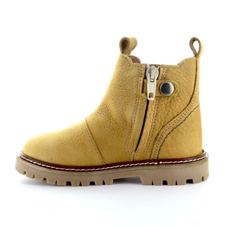 chelsea boots ocher
