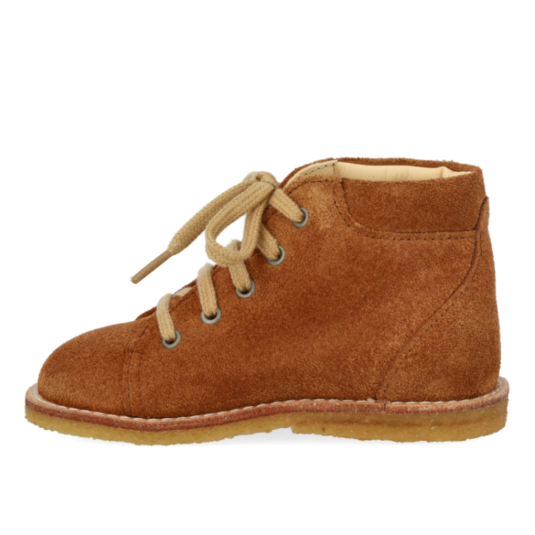 classic lace-up shoe cognac 2