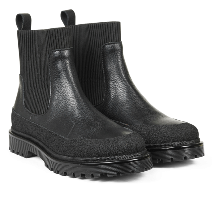 chelsea boot with track sole black