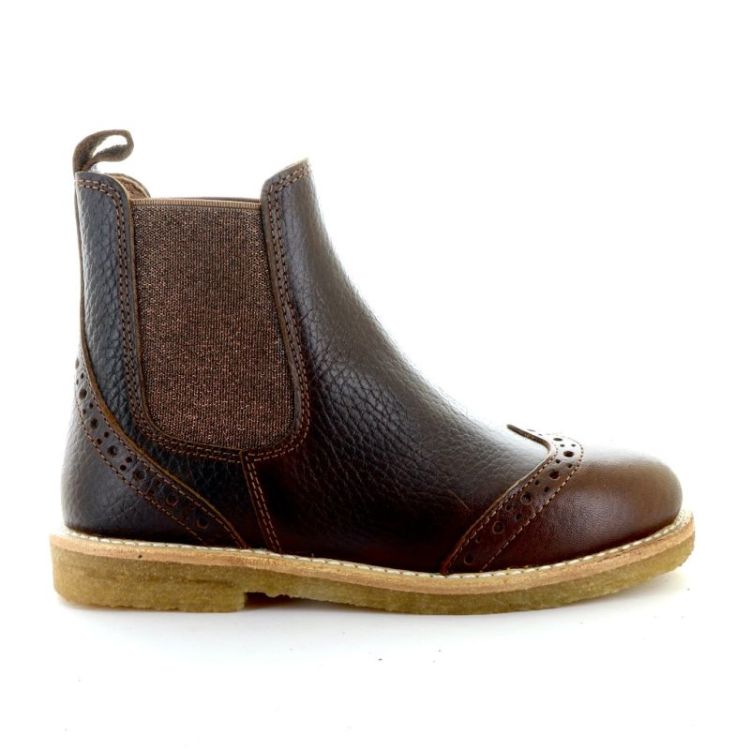 chelsea boot with brogue cognac 