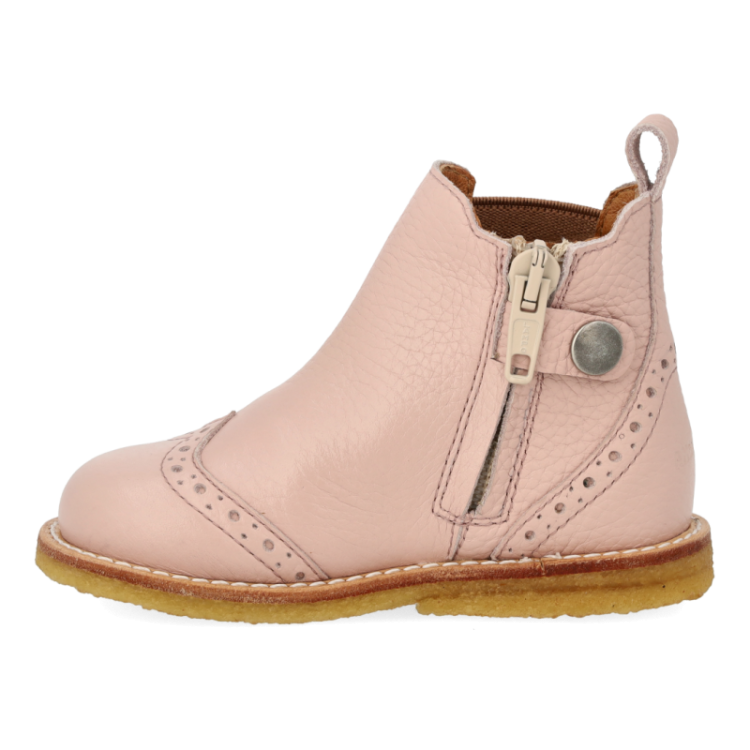 starter chelsea boot w broque roseebud