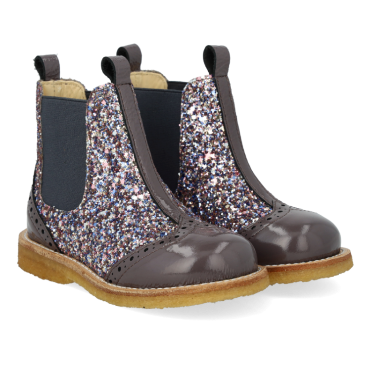 chelsea boot w brogue lace pat lavender