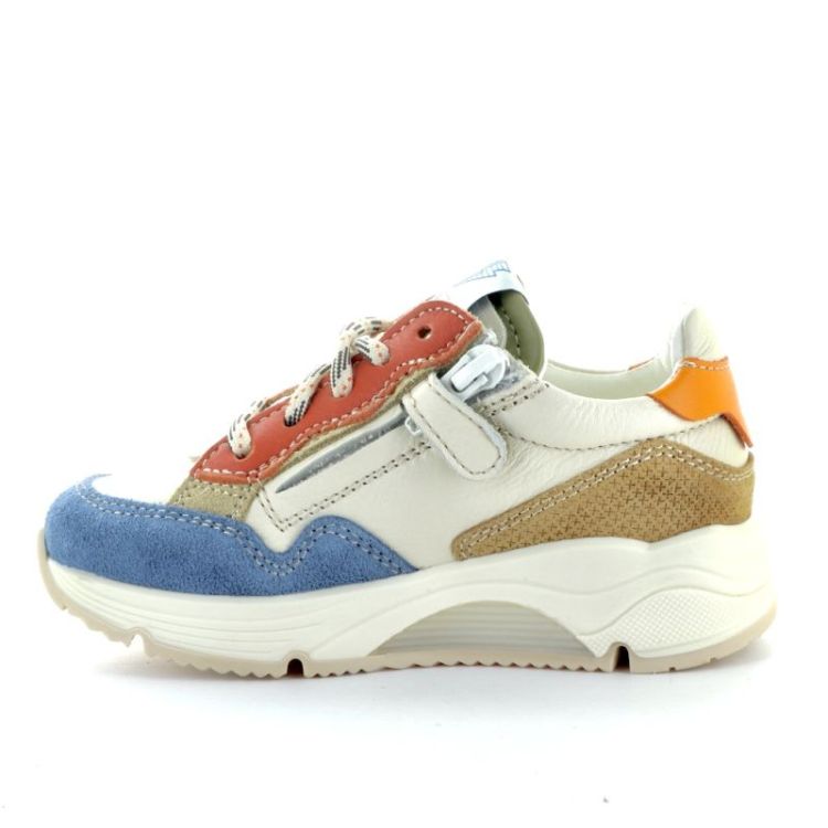 chunky sneaker jeans