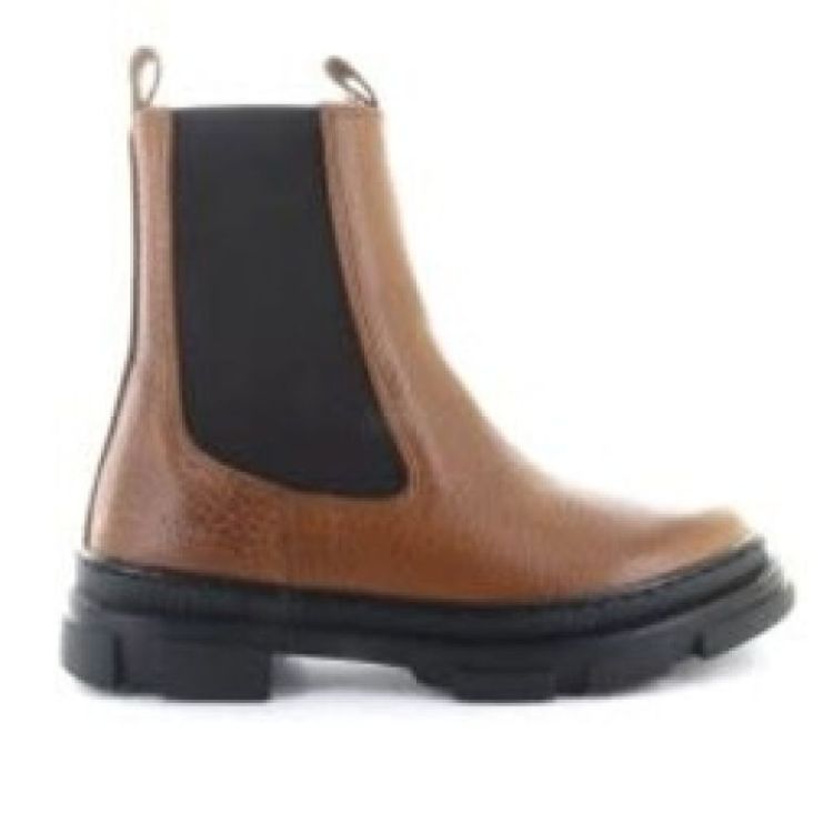 boots medium brown