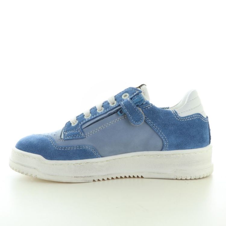 lage sneaker jeans