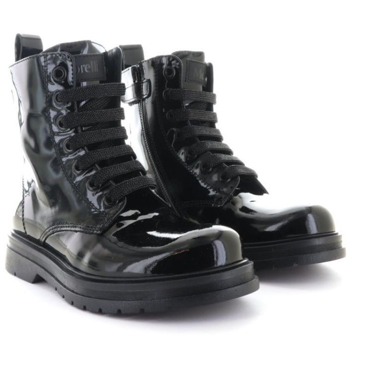 boots black