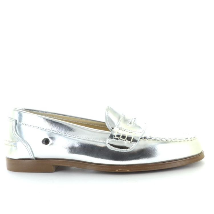 metallic loafer plata