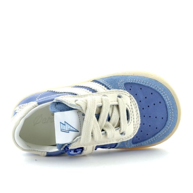 sneaker jeans