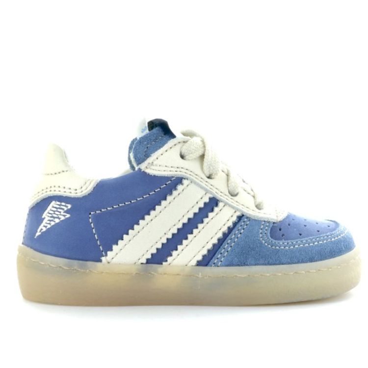 sneaker jeans